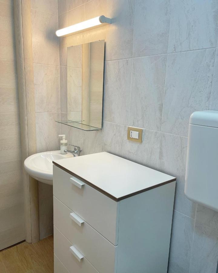 B&B Acqua Azzurra Кастеламаре ди Стабия Екстериор снимка